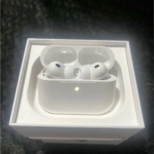 Wireless White Earbuds